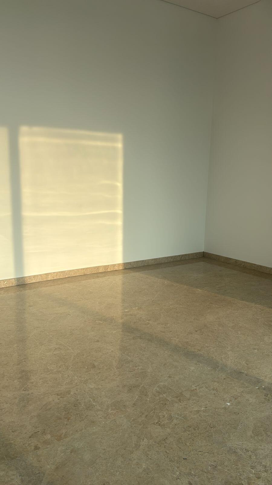 3 BHK + Servant Room Apartment For Sale in Rustomjee Crown