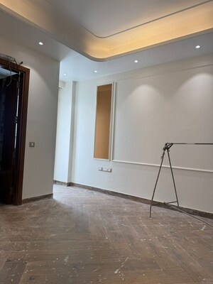 Building Lobby in 3 BHK Builder Floor at Anant Raj Ashok Estate, Sector 63a – for Sale