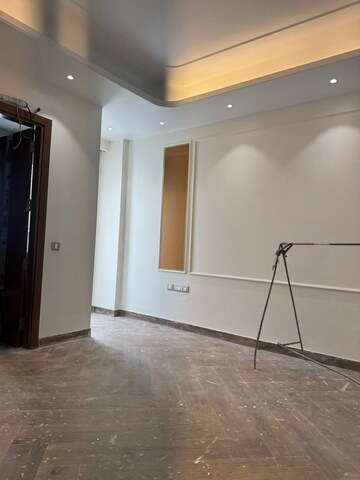Building Lobby in 3 BHK Builder Floor at Anant Raj Ashok Estate, Sector 63a – for Sale