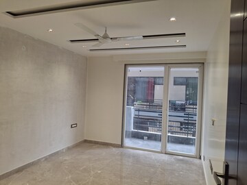 Room in 4 BHK Builder Floor at Sector 46 – for Sale