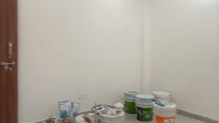 Team Area, mahavir enclave 1 3 Bedroom 900 Sq.Ft. Builder Floor In Mahavir Enclave 1 Delhi 9123095