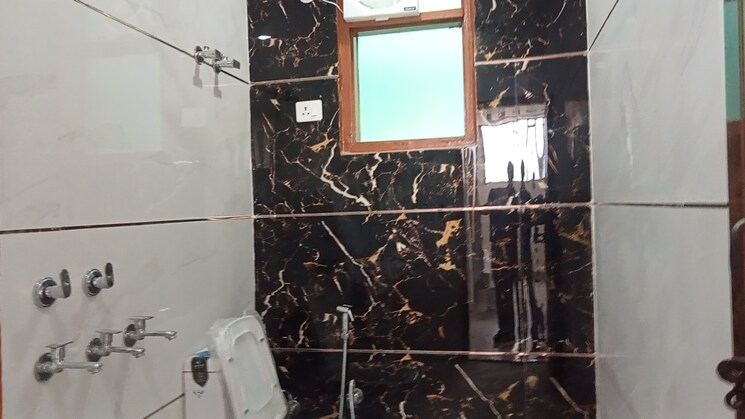 Gym, mahavir enclave 1 3 Bedroom 900 Sq.Ft. Builder Floor In Mahavir Enclave 1 Delhi 9123095