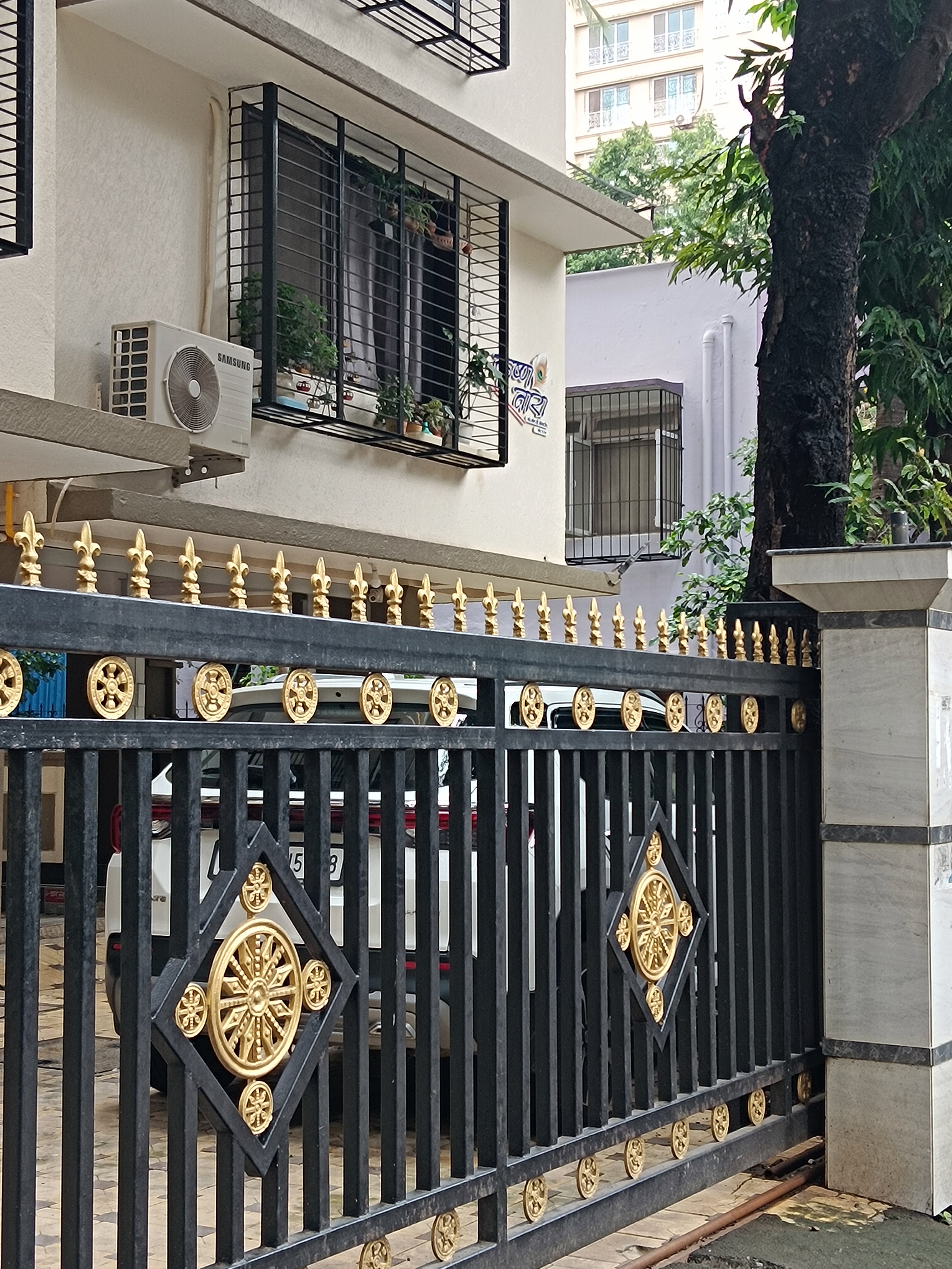 1 BHK + Pooja Room,Servant Room,Study Room,Extra Room Apartment For Rent in Krishnatara CHS