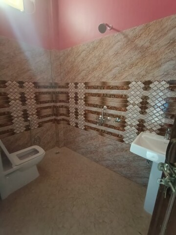 Bathroom in 5 BHK Independent House at Ansal API Sushant Media Enclave, Sushant Golf City – for Rent