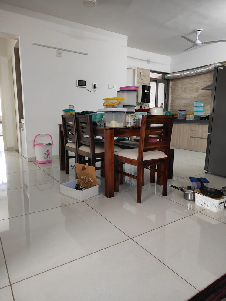 Living Room, vastrapur 4 Bedroom 2200 Sq.Ft. Apartment In Vastrapur Ahmedabad 9123262