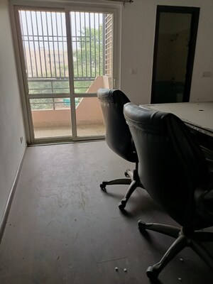 Team Area in 3.5 BHK Builder Floor at BPTP Park 81, Sector 81 – for Sale