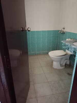 Bathroom in 3.5 BHK Builder Floor at BPTP Park 81, Sector 81 – for Sale
