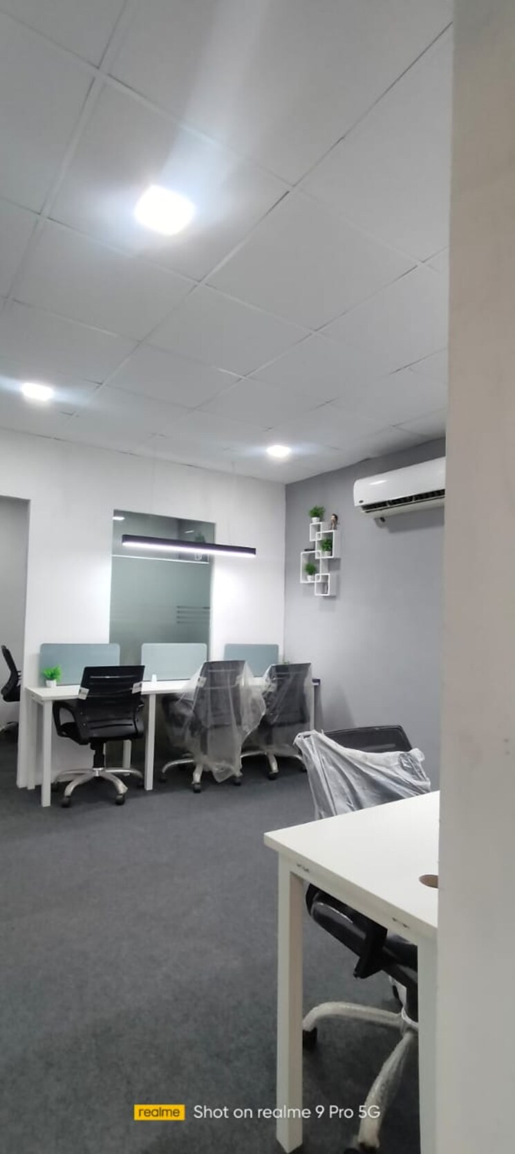 Team Area, sector 63 Commercial Office Space 800 Sq.Ft. In Sector 63 Noida 9123256