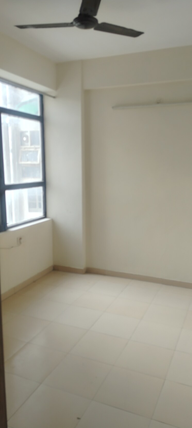 Room, auric-city-homes 2 Bedroom 618 Sq.Ft. Apartment In Sector 82 Faridabad 9123260