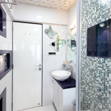 Attached Bathroom in 4 BHK Apartment at Evershine Cosmic, Adarsh Nagar – for Rent