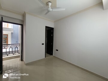 Room in 2 BHK Builder Floor at Khirki Extension – for Rent