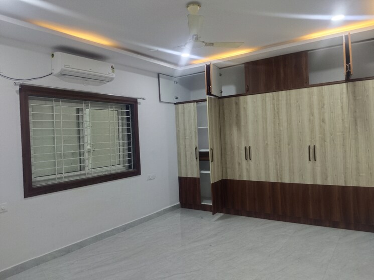 Room, sr-residency-madhapur 3 Bedroom 2350 Sq.Ft. Apartment In Madhapur Hyderabad 9123295