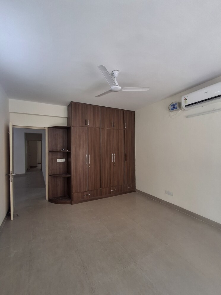 Room, emaar-emerald-floors-premier 3.5 Bedroom 1650 Sq.Ft. Apartment In Sector 65 Gurgaon 9123296