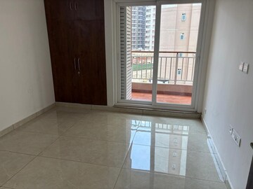 Room in 3 BHK Apartment at Rishita Mulberry Heights, Sushant Golf City – for Rent