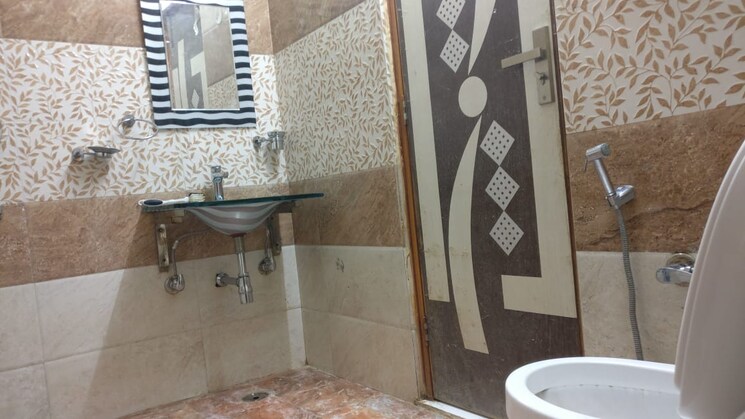 Bathroom, shimla bypass road 2 Bedroom 1680 Sq.Ft. Independent House In Shimla Bypass Road Dehradun 9123340