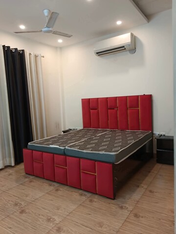Bedroom in 3 BHK Builder Floor at Saket – for Rent