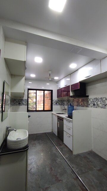 Furnished Amenities in 3 BHK Apartment at Agarwal And Doshi Complex, Vasai West – for Sale