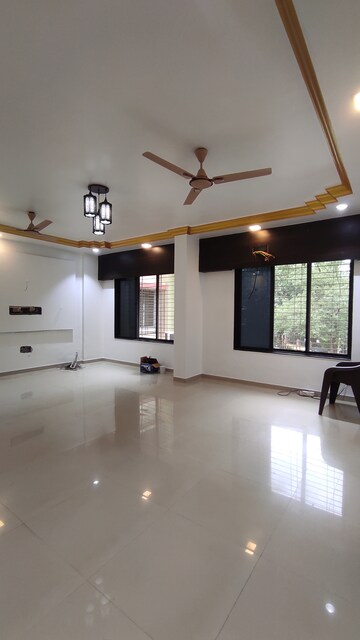 Team Area in 3 BHK Apartment at Agarwal And Doshi Complex, Vasai West – for Sale