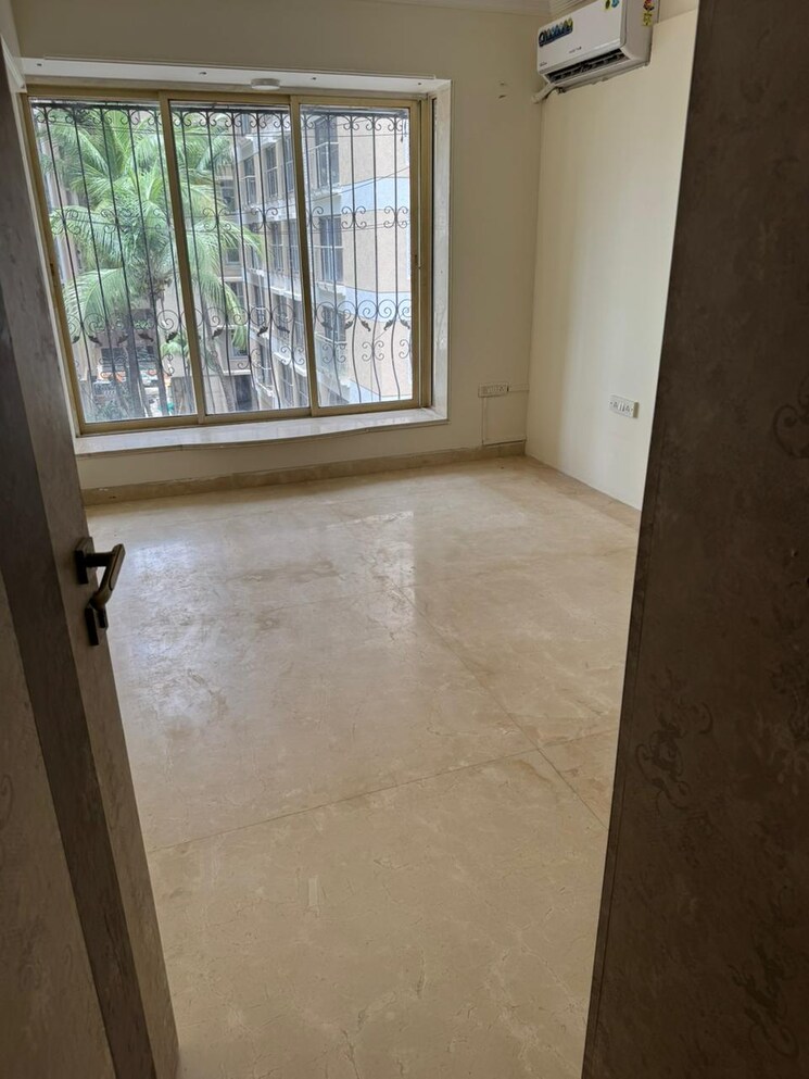 Balcony, south city 1 3 Bedroom 1300 Sq.Ft. Builder Floor In South City 1 Gurgaon 9123365