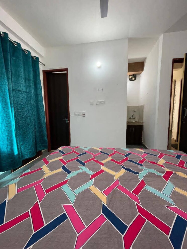 Bedroom, saket 1 RK 340 Sq.Ft. Builder Floor In Saket Delhi 9123399