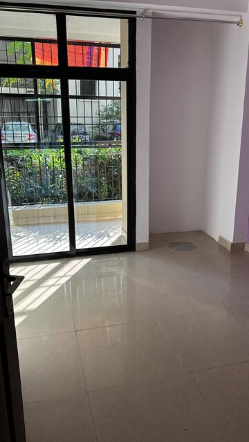 Room in 2 BHK Apartment at Ajnara Integrity, Raj Nagar Extension – for Sale