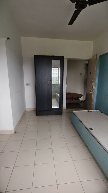 1 RK Apartment For Rent in Satellite Garden, Goregaon East
