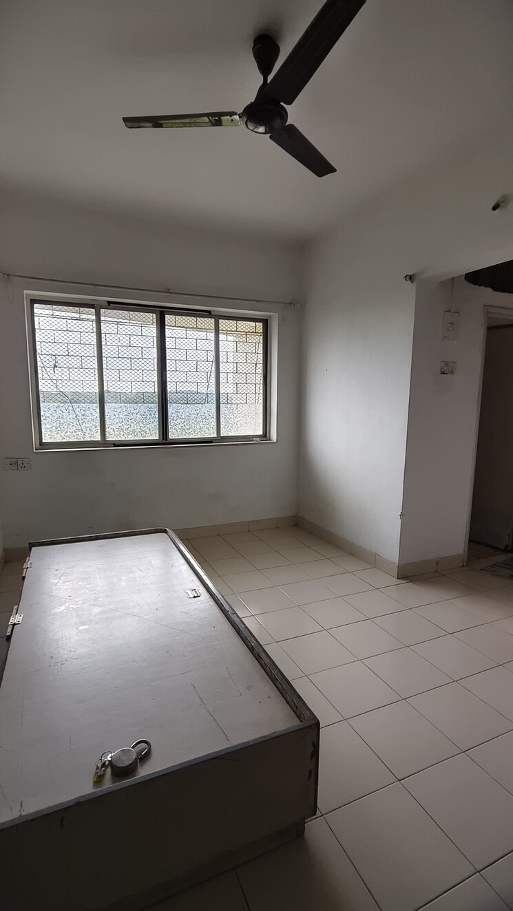 Room, satellite-garden 1 RK 360 Sq.Ft. Apartment In Goregaon East Mumbai 9123446