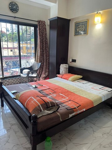 Bedroom in 2 BHK Apartment at Bandra West – for Rent