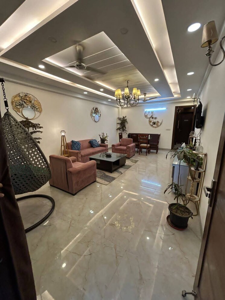Team Area, saket 3 Bedroom 1350 Sq.Ft. Builder Floor In Saket Delhi 9123517