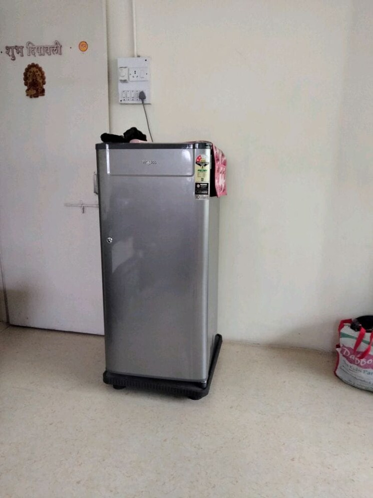 Room, venulaxmi-apartment 1 Bedroom 750 Sq.Ft. Apartment In Mukund Nagar Pune 9123616