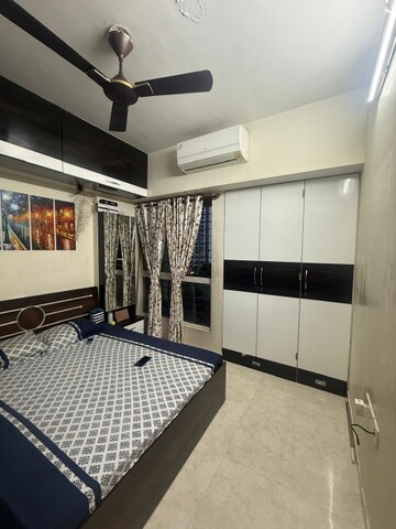 Room in 2 BHK Apartment at Lodha Amara, Kolshet Road – for Sale