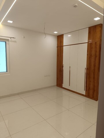 Room in 3 BHK Apartment at Aparna Sarovar Zicon, Nallagandla – for Rent