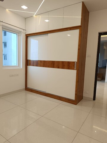 Room in 3 BHK Apartment at Aparna Sarovar Zicon, Nallagandla – for Rent