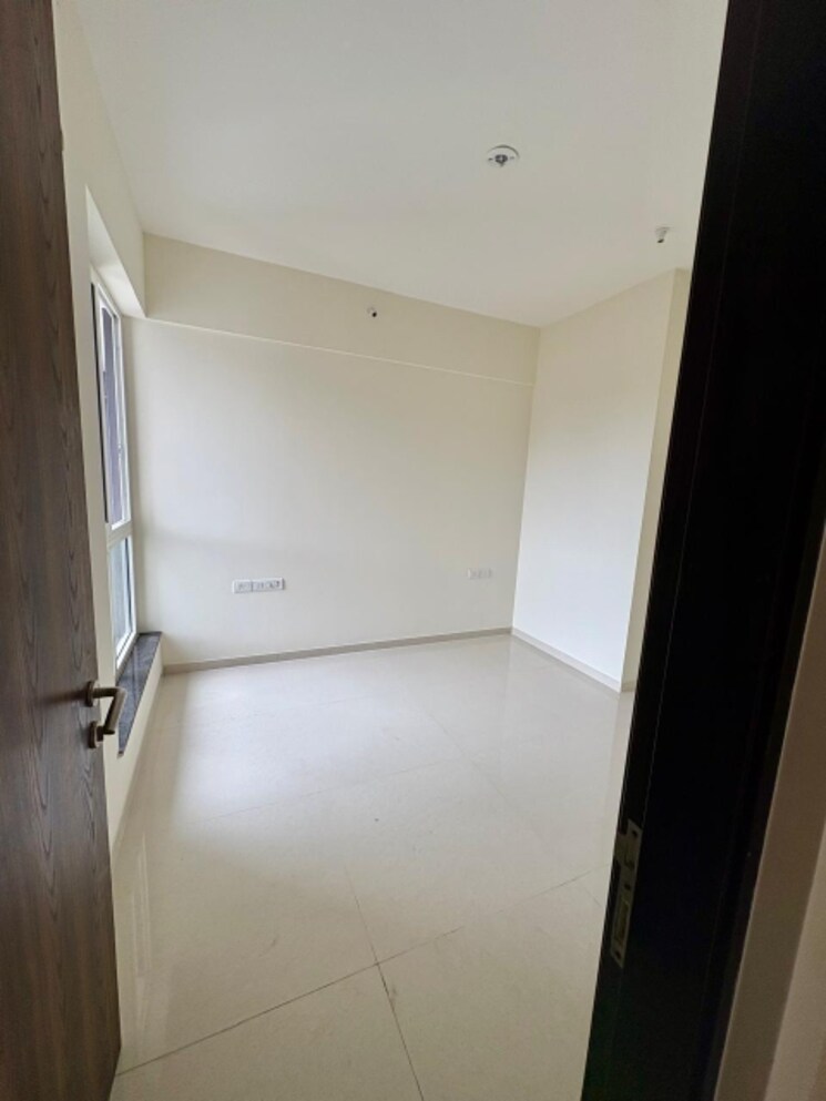 Room, ravi-estate 2 Bedroom 690 Sq.Ft. Apartment In Pokhran Road No One Thane 9123620