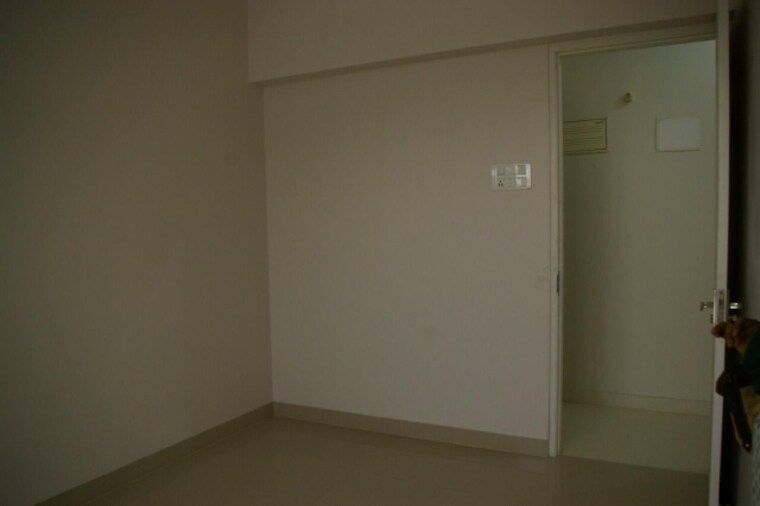 Room, ravi-estate 2 Bedroom 690 Sq.Ft. Apartment In Pokhran Road No One Thane 9123620