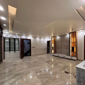 Living Room in 3 BHK Builder Floor at Sector 21c – for Rent