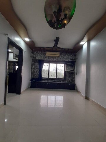 Room in 2 BHK Apartment at Bimbisar Nagar, Goregaon East – for Rent