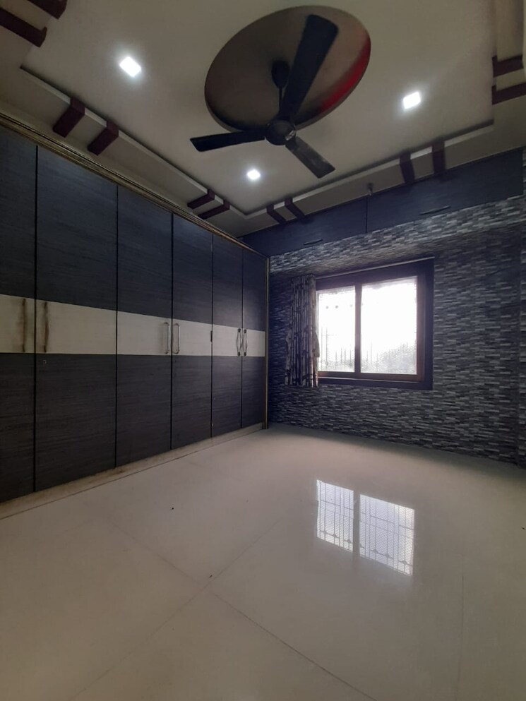 Room, bimbisar-nagar 2 Bedroom 807 Sq.Ft. Apartment In Goregaon East Mumbai 9123660