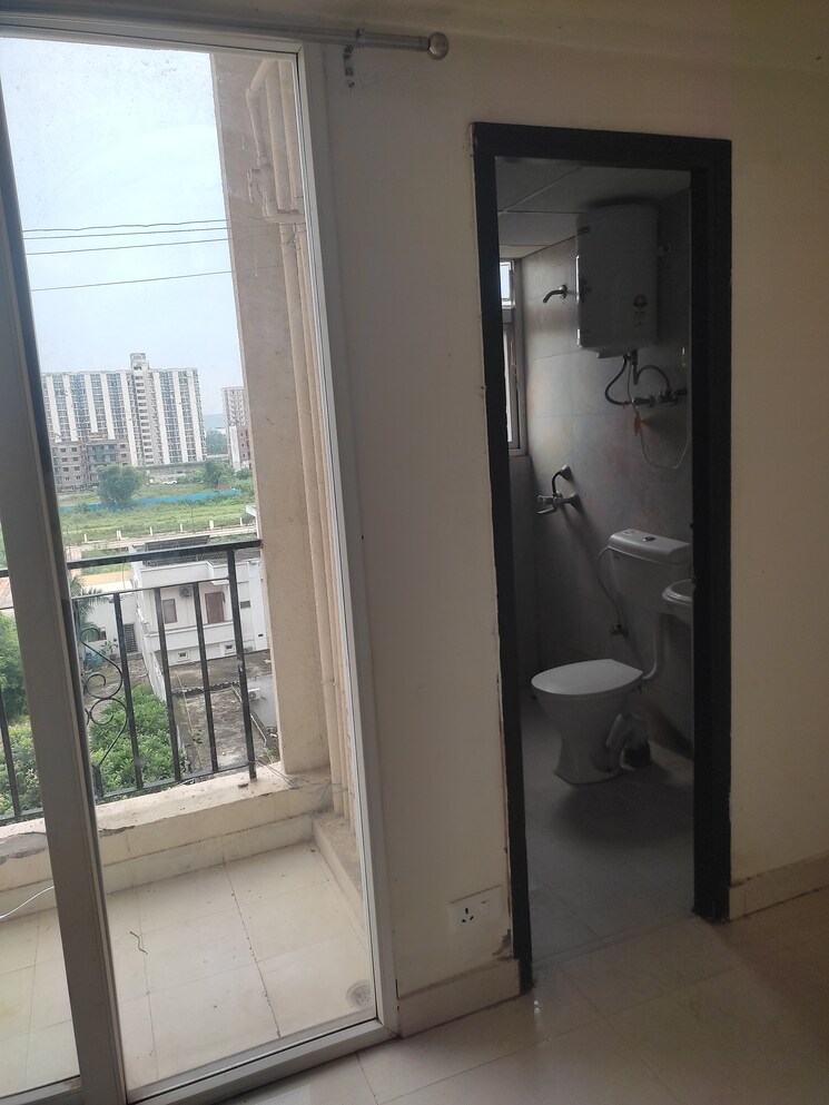 undefined, signature-the-serenas 2.5 Bedroom 583 Sq.Ft. Apartment In Sohna Sector 36 Gurgaon 9123680