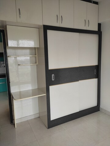 Room in 2.5 BHK Apartment at Signature The Serenas, Sohna Sector 36 – for Rent