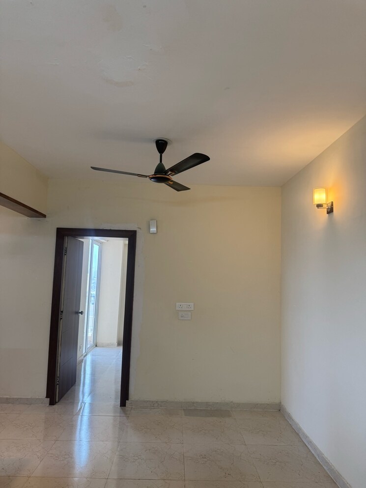 Room, mrg-the-balcony 2 Bedroom 645 Sq.Ft. Apartment In Sector 93 Gurgaon 9123704