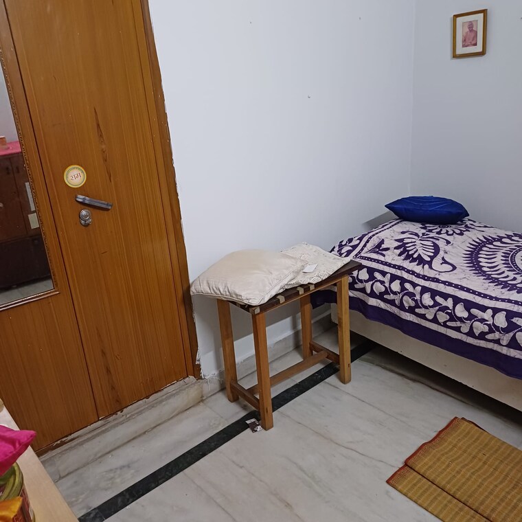 Bedroom, lajpat nagar ii 2 Bedroom 900 Sq.Ft. Builder Floor In Lajpat Nagar ii Delhi 9123883