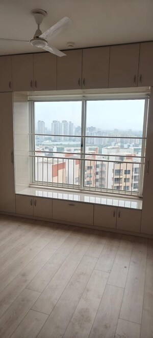 Room in 3 BHK Apartment at Shapoorji Pallonji Joyville Gurgaon, Sector 102 – for Sale
