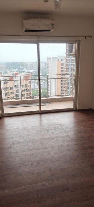 Room in 3 BHK Apartment at Shapoorji Pallonji Joyville Gurgaon, Sector 102 – for Sale