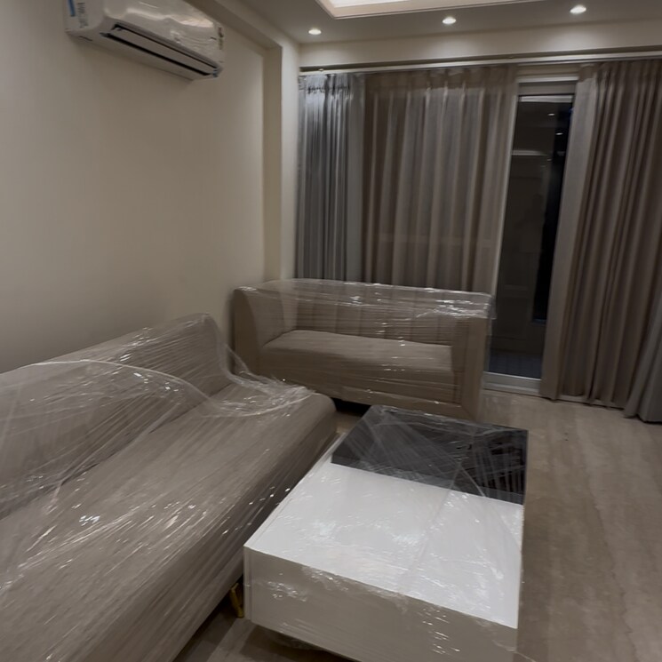 Living Room, new rajinder nagar 3 Bedroom 200 Sq.Yd. Builder Floor In New Rajinder Nagar Delhi 9123938