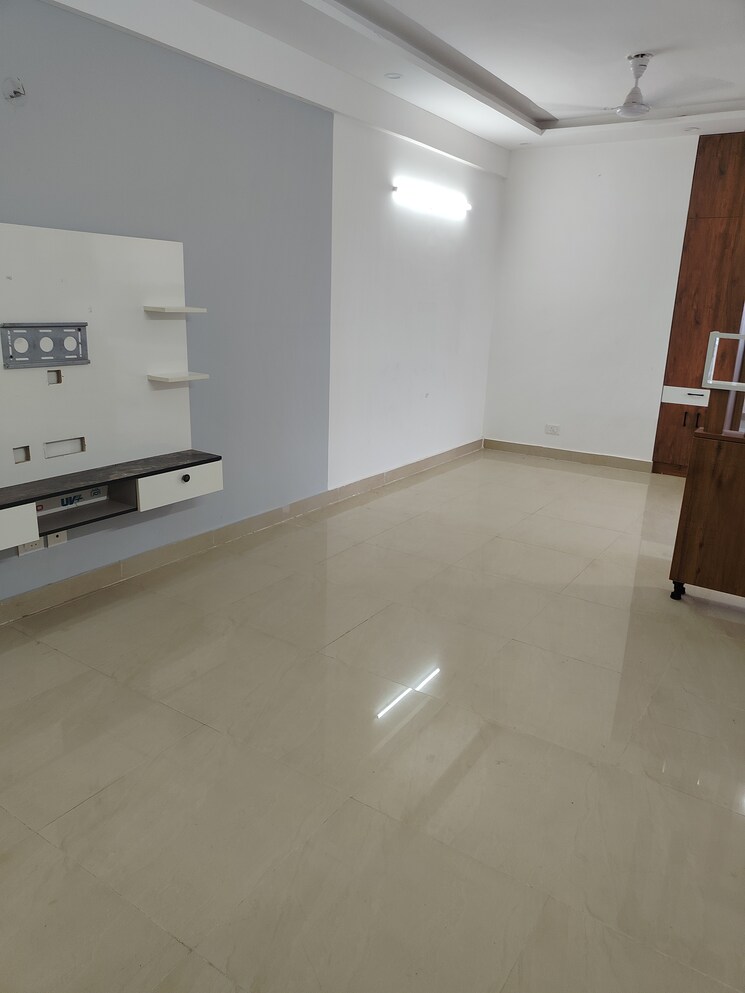 Room, suncity-avenue-76 2 Bedroom 735 Sq.Ft. Apartment In Sector 76 Gurgaon 9123977