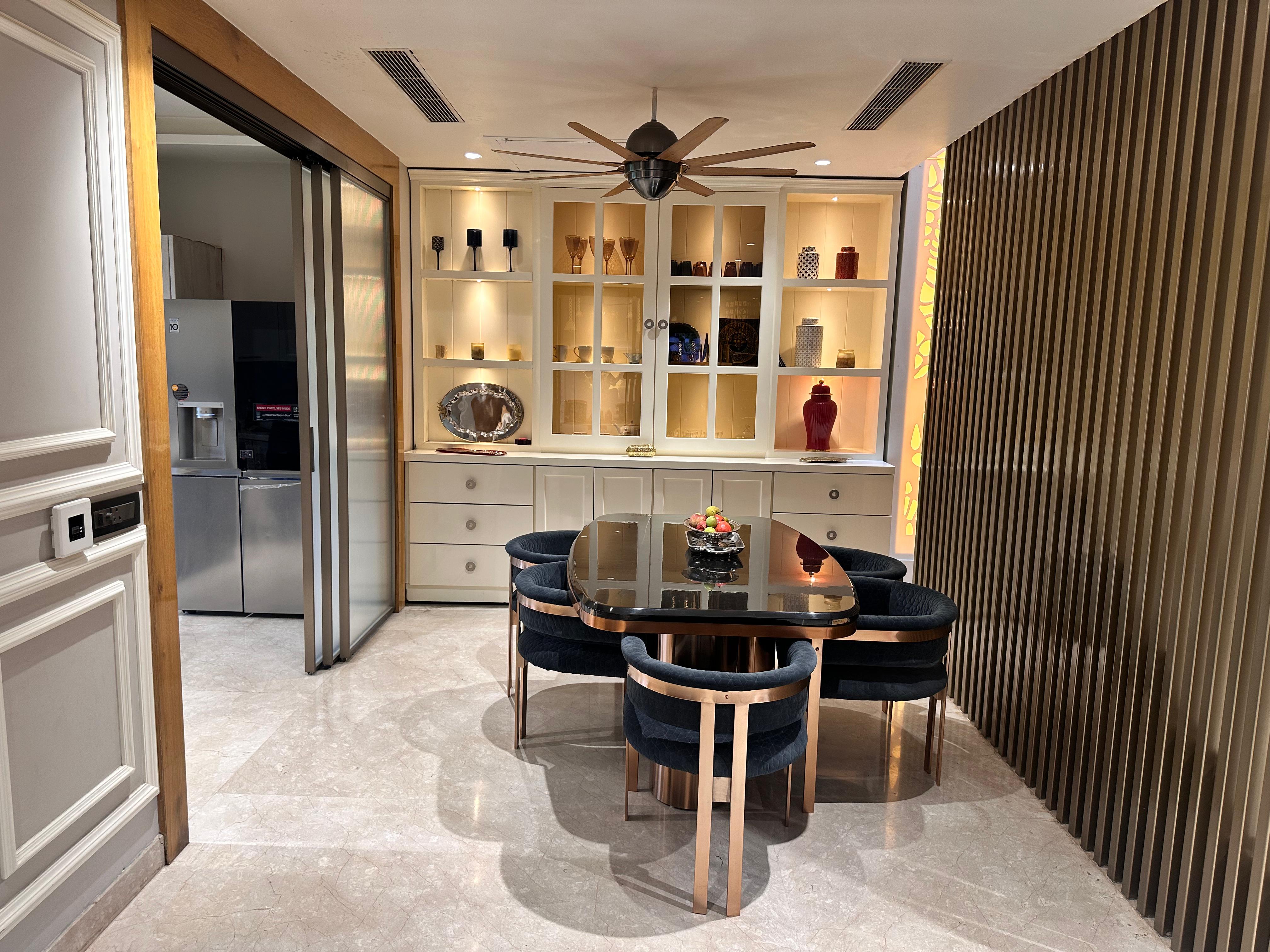 4 BHK + Servant Room Builder Floor For Rent in Sector 24