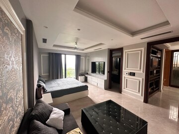 Living Room in 4 BHK Builder Floor at Sector 24 – for Rent