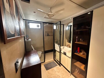 Attached Bathroom in 4 BHK Builder Floor at Sector 24 – for Rent