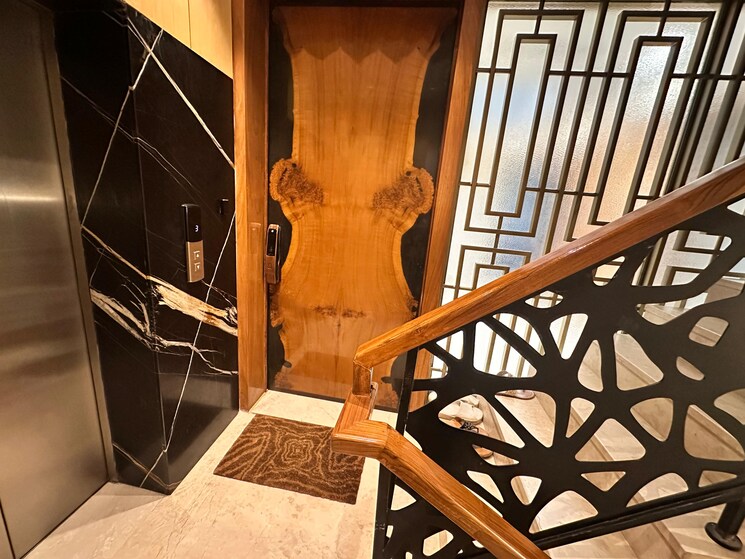 Room, sector 24 4 Bedroom 370 Sq.Yd. Builder Floor In Sector 24 Gurgaon 9123976